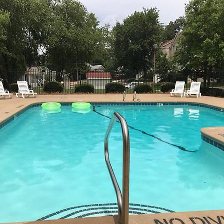 Cozy 3-Bed Athens Getaway, Right Near Uga! Apartment Bagian luar foto