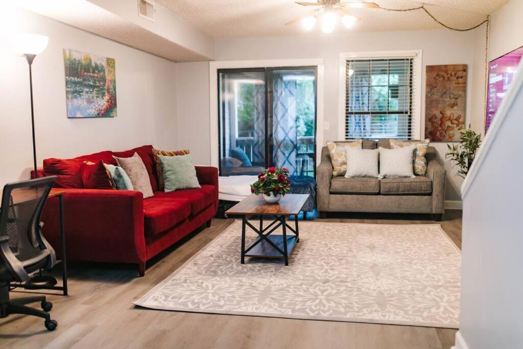 Cozy 3-Bed Athens Getaway, Right Near Uga! Apartment Bagian luar foto