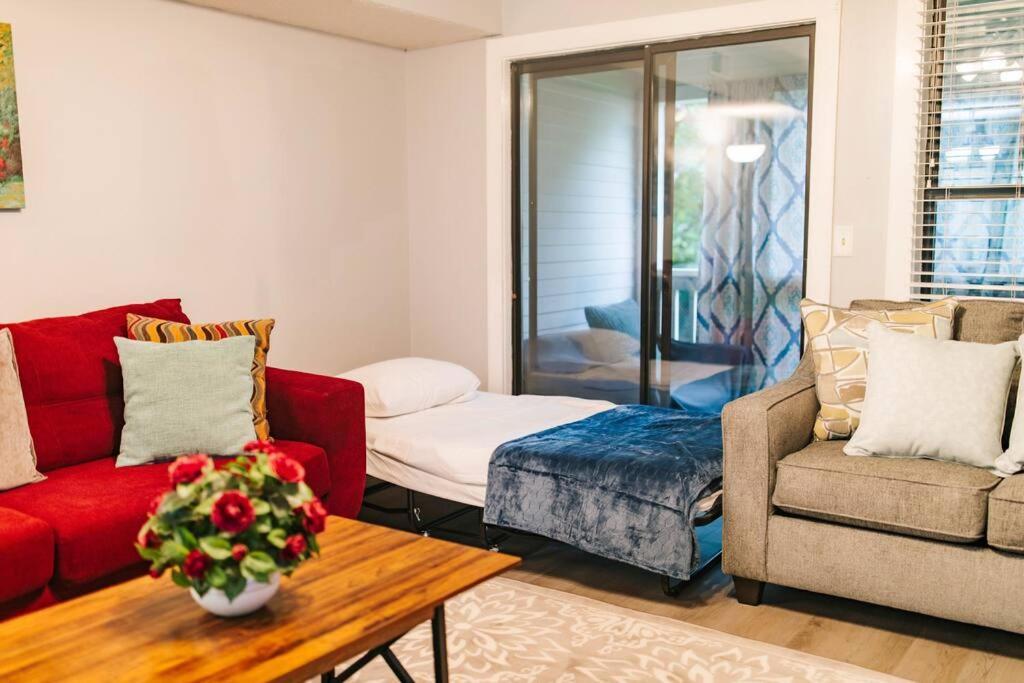 Cozy 3-Bed Athens Getaway, Right Near Uga! Apartment Bagian luar foto